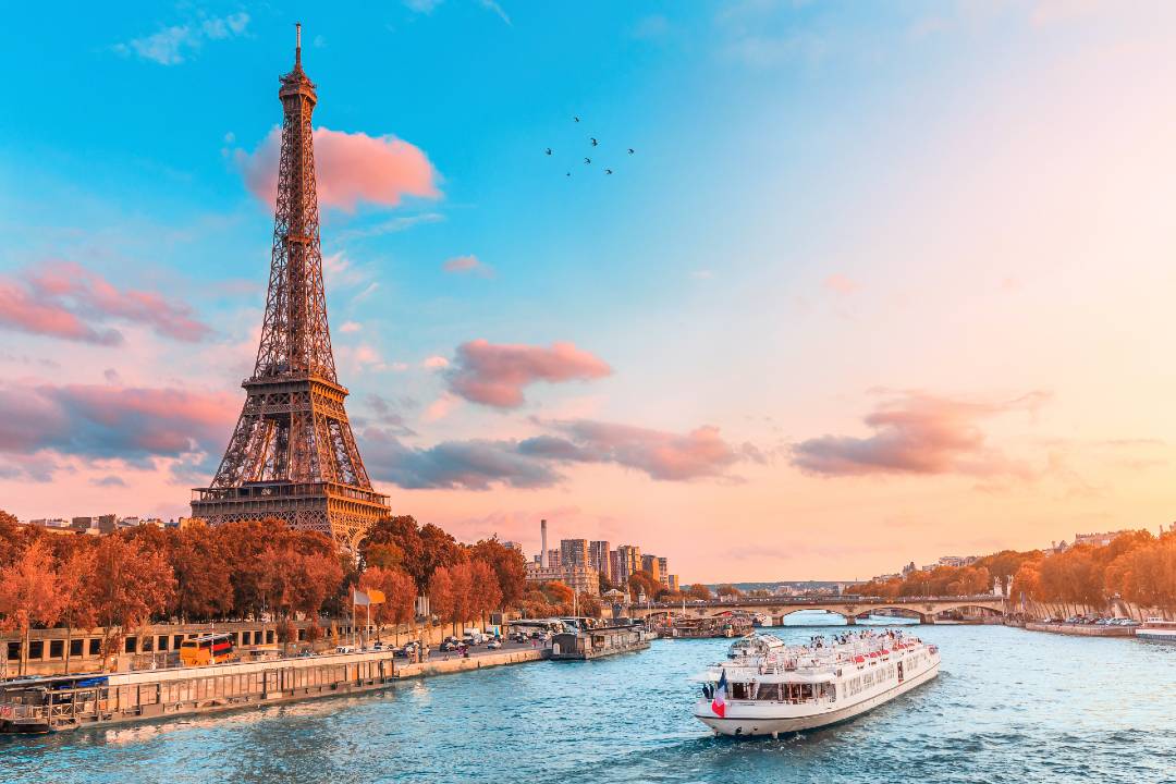 Bateaux Parisiens Lunch Cruise