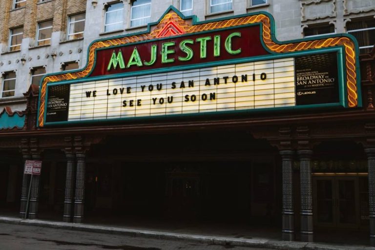 A photo of the Majestic Theatre in San Antonio.